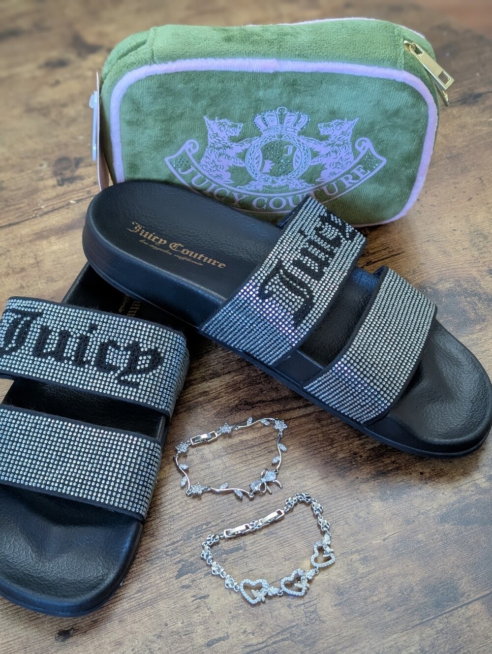 Juicy Couture Black Rhinestone Sandals, Jewelry Travel Bag And Bracelet Set
